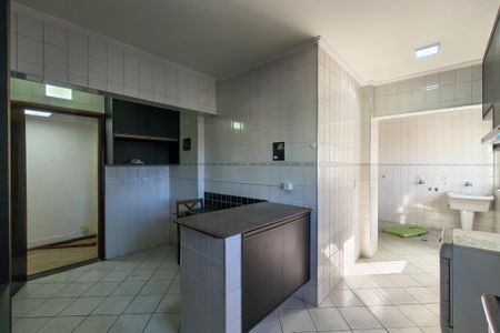 Apartamento para alugar com 158m², 4 quartos e 2 vagas Apartamento para alugar com 158m², 4 quartos e 2 vagasCozinha