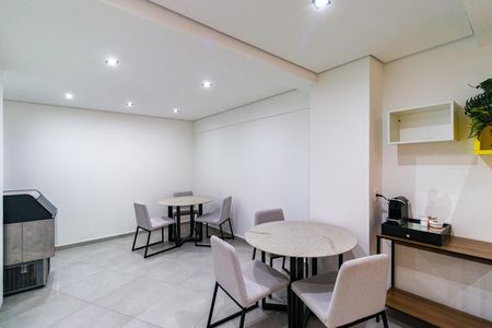 Apartamento à venda com 2 quartos, 59m² em Vila Suzana, São Paulo