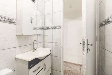 Casa para alugar com 100m², 3 quartos e 1 vaga Casa para alugar com 100m², 3 quartos e 1 vagaBanheiro