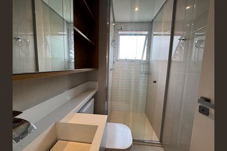 Banheiro de apartamento para alugar com 2 quartos, 50m² em Santa Maria, Osasco