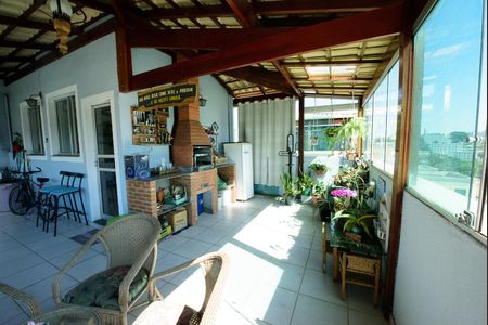 Apartamento à venda com 140m², 3 quartos e 1 vaga Apartamento à venda com 140m², 3 quartos e 1 vagaCobertura