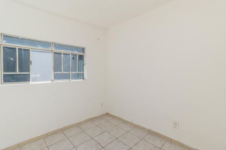 Quarto 1 de casa para alugar com 2 quartos, 60m² em Mantiqueira, Belo Horizonte