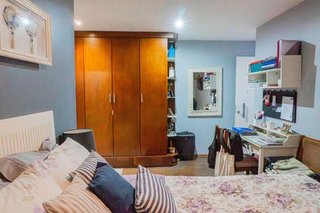 Apartamento à venda com 126m², 4 quartos e 1 vaga Apartamento à venda com 126m², 4 quartos e 1 vagaQuarto 1