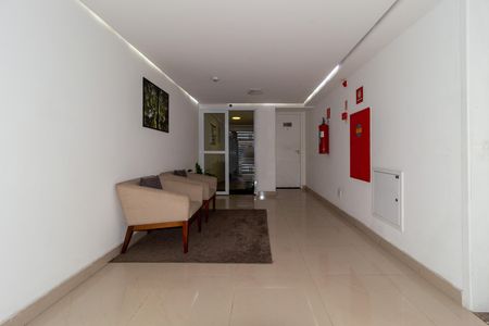 Hall social de apartamento para alugar com 2 quartos, 51m² em Vila Bertioga, São Paulo