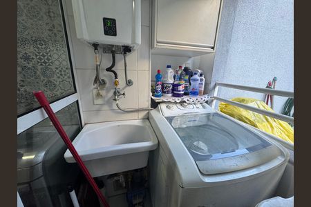 Área de Serviço de apartamento à venda com 2 quartos, 58m² em Quitaúna, Osasco