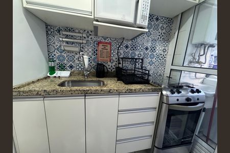 Cozinha de apartamento à venda com 2 quartos, 58m² em Quitaúna, Osasco