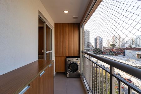 Apartamento à venda com 48m², 2 quartos e 1 vaga Apartamento à venda com 48m², 2 quartos e 1 vagaVaranda