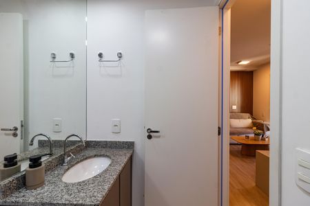 Apartamento à venda com 48m², 2 quartos e 1 vaga Apartamento à venda com 48m², 2 quartos e 1 vagaBanheiro