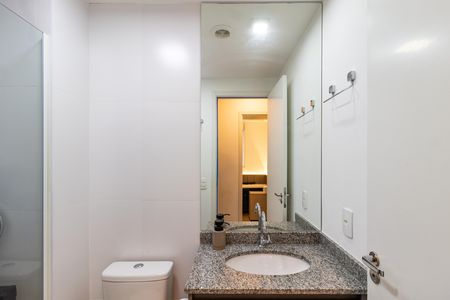 Apartamento à venda com 48m², 2 quartos e 1 vaga Apartamento à venda com 48m², 2 quartos e 1 vagaBanheiro
