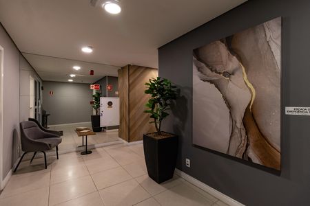 Apartamento à venda com 48m², 2 quartos e 1 vaga Apartamento à venda com 48m², 2 quartos e 1 vagaHall social