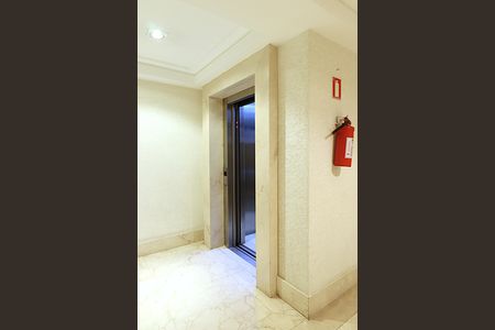 Apartamento para alugar com 3 quartos, 180m² em Moinhos de Vento, Porto Alegre