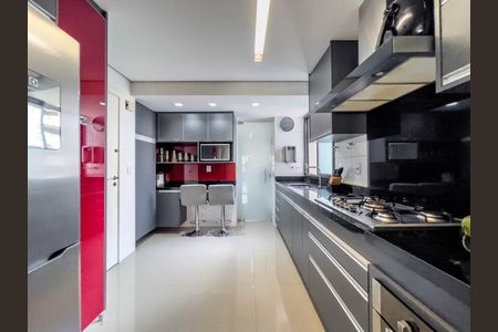 Cozinha de apartamento para alugar com 4 quartos, 134m² em Buritis, Belo Horizonte