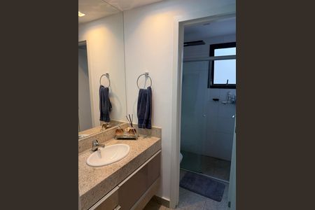 Banheiro de apartamento para alugar com 4 quartos, 134m² em Buritis, Belo Horizonte