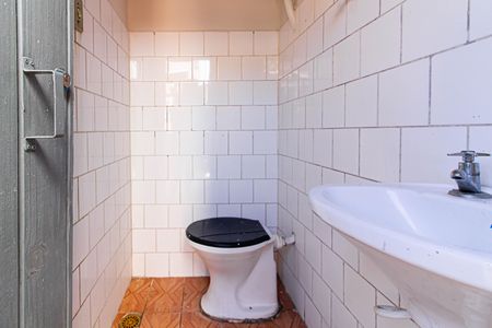 Banheiro de casa para alugar com 1 quarto, 35m² em Vila Leopoldina, São Paulo