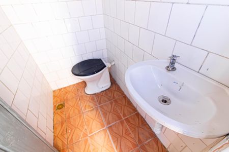 Banheiro de casa para alugar com 1 quarto, 35m² em Vila Leopoldina, São Paulo