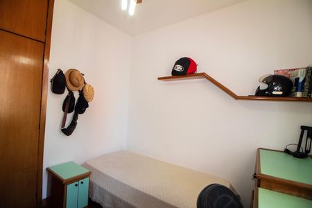 Apartamento à venda com 126m², 3 quartos e 2 vagasQuarto 02 