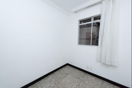 Apartamento à venda com 71m², 2 quartos e 1 vagaQuarto 2
