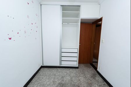Apartamento à venda com 71m², 2 quartos e 1 vagaQuarto 2