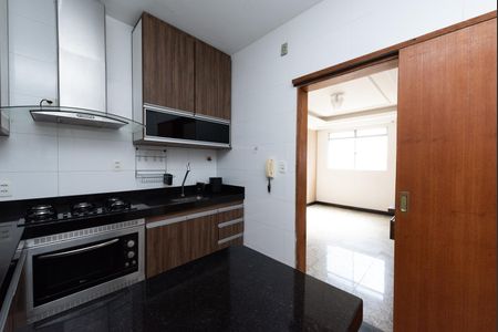 Cozinha de apartamento à venda com 2 quartos, 71m² em Eldorado, Contagem