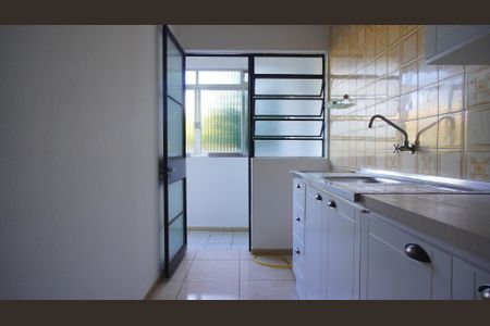 Cozinha  de apartamento para alugar com 2 quartos, 70m² em Passo D’areia, Porto Alegre