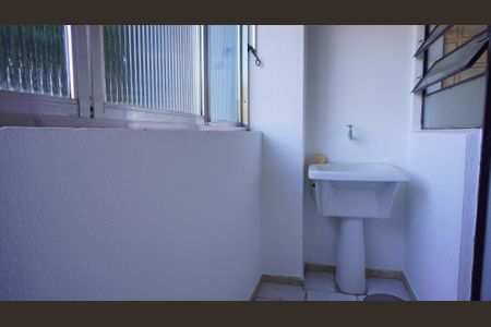 Área de Serviço de apartamento para alugar com 2 quartos, 70m² em Passo D’areia, Porto Alegre