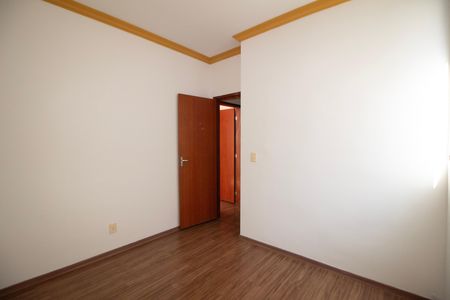Apartamento à venda com 80m², 3 quartos e 1 vaga Apartamento à venda com 80m², 3 quartos e 1 vagaQuarto 02