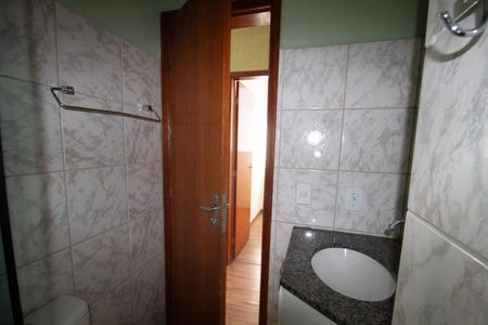 Apartamento à venda com 80m², 3 quartos e 1 vaga Apartamento à venda com 80m², 3 quartos e 1 vagaBanheiro Social