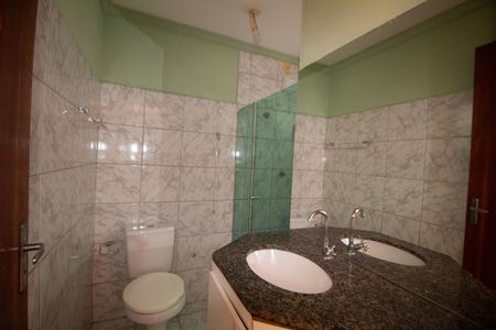 Apartamento à venda com 80m², 3 quartos e 1 vaga Apartamento à venda com 80m², 3 quartos e 1 vagaBanheiro Social