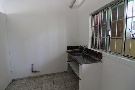 Cozinha de casa para alugar com 1 quarto, 50m² em Jardim Boa Vista (zona Oeste), São Paulo