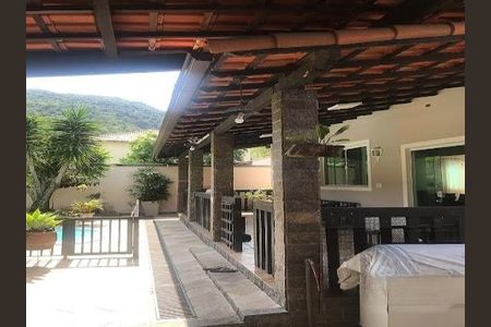 Casa à venda com 3 quartos, 300m² em Taquara, Rio de Janeiro