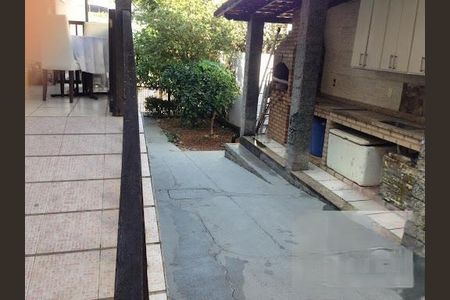 Casa à venda com 3 quartos, 300m² em Taquara, Rio de Janeiro