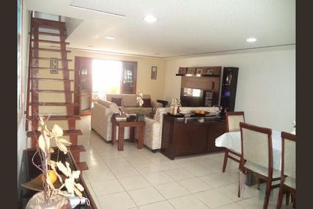 Casa à venda com 3 quartos, 275m² em Taquara, Rio de Janeiro