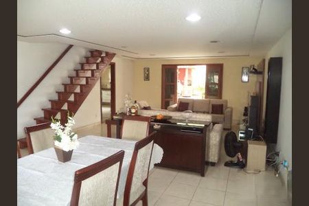 Casa à venda com 3 quartos, 275m² em Taquara, Rio de Janeiro