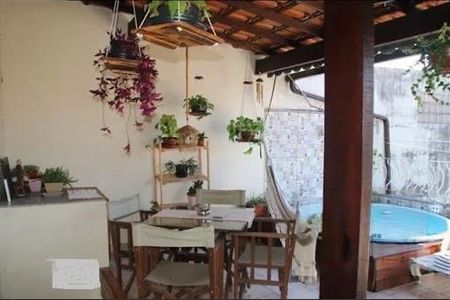 Casa à venda com 2 quartos, 90m² em Tanque, Rio de Janeiro