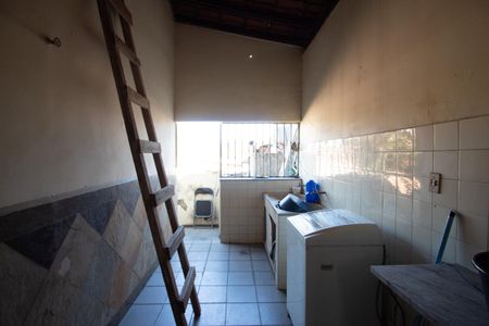Casa à venda com 500m², 3 quartos e 5 vagas Casa à venda com 500m², 3 quartos e 5 vagasÁrea de Serviço
