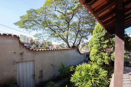 Casa à venda com 500m², 3 quartos e 5 vagas Casa à venda com 500m², 3 quartos e 5 vagasJardim