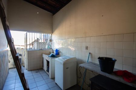 Casa à venda com 500m², 3 quartos e 5 vagas Casa à venda com 500m², 3 quartos e 5 vagasÁrea de Serviço