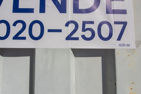 Casa à venda com 500m², 3 quartos e 5 vagas Casa à venda com 500m², 3 quartos e 5 vagasPlaquinha Instalada