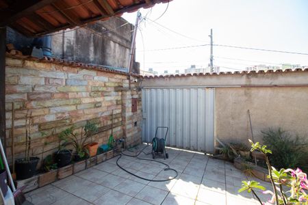 Garagem 1 de casa à venda com 3 quartos, 500m² em Califórnia, Belo Horizonte