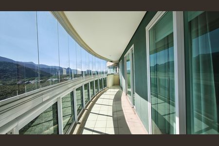 Varanda de apartamento à venda com 1 quarto, 191m² em Barra da Tijuca, Rio de Janeiro
