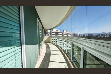 Varanda  de apartamento à venda com 1 quarto, 191m² em Barra da Tijuca, Rio de Janeiro