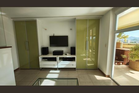 Apartamento à venda com 191m², 1 quarto e 2 vagas Apartamento à venda com 191m², 1 quarto e 2 vagasSala da Cobertura