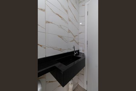 Banheiro de apartamento para alugar com 2 quartos, 42m² em Fazenda Caguaçu, São Paulo