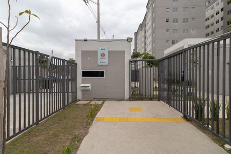 Fachada de apartamento para alugar com 2 quartos, 42m² em Fazenda Caguaçu, São Paulo