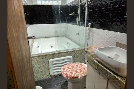 Casa à venda com 5 quartos, 277m² em Taquara, Rio de Janeiro