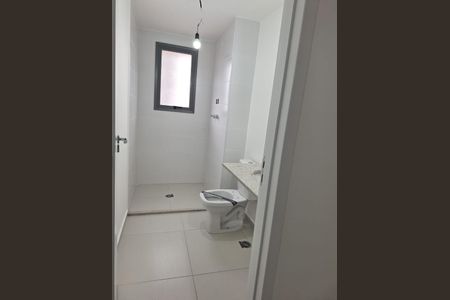 Apartamento à venda com 115m², 3 quartos e 1 vaga Apartamento à venda com 115m², 3 quartos e 1 vagaBanheiro