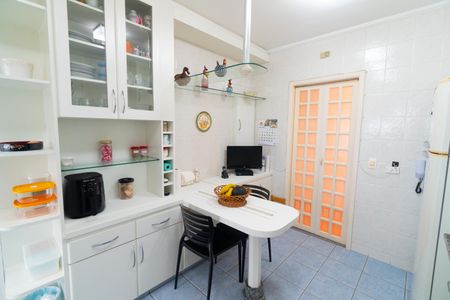 Apartamento à venda com 90m², 3 quartos e 2 vagasCozinha