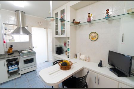 Apartamento à venda com 90m², 3 quartos e 2 vagasCozinha