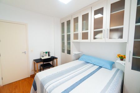 Apartamento à venda com 90m², 3 quartos e 2 vagasQuarto 2