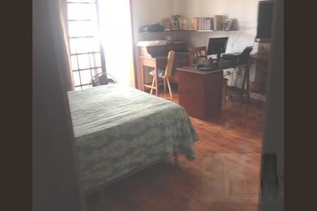 Casa à venda com 211m², 5 quartos e 2 vagas